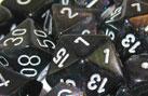 Dadi set da 7 in box Signature-CHESSEX- nuvolosofumetti.