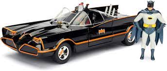BATMAN CLASSIC TV SERIES DIECAST MODEL 1/24 1966 CLASSIC BATMOBILE WITH FIGURE