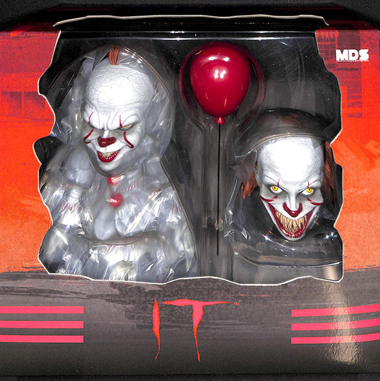IT ULTIMATE "DANCING CLOWN" PENNYWISE, NECA, nuvolosofumetti,